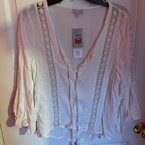 BNWT. White Patrons of Peace blouse.
